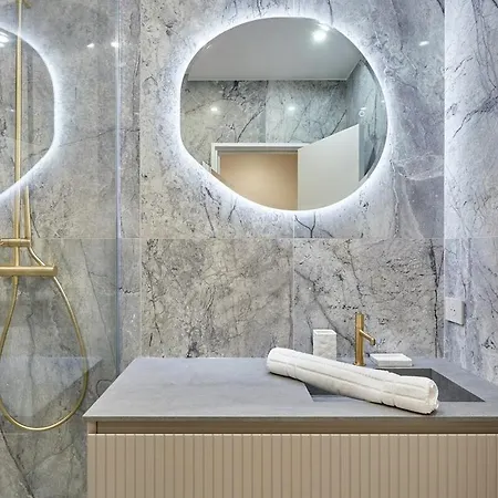 Centre De By Prestige *