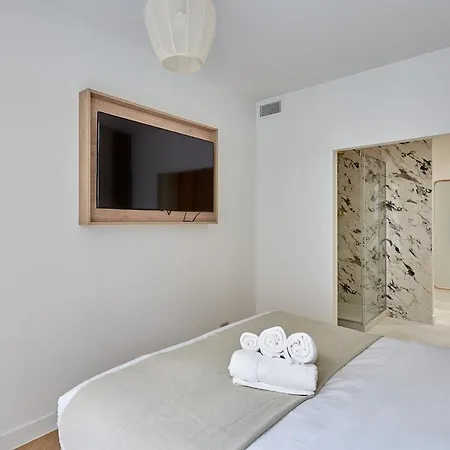 Apartment Centre De By Prestige