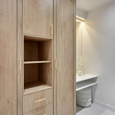 Centre De By Prestige Paris